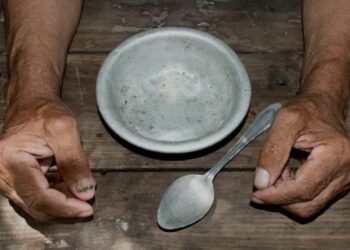 México desigual: pobres ganan 85 pesos diarios; otros más de 2 mil pesos